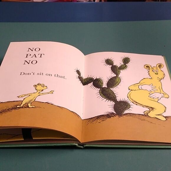 Dr. Seuss 'Hop on Pop' 1963 Book - Picture 6 of 7